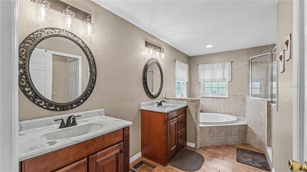 For Sale: $699,000 (4 beds, 2 baths, 2271 Square Feet)