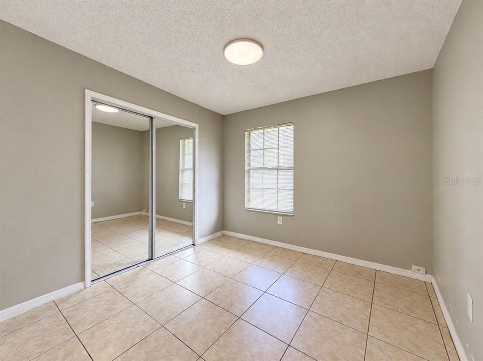 For Sale: $215,000 (3 beds, 2 baths, 1250 Square Feet)