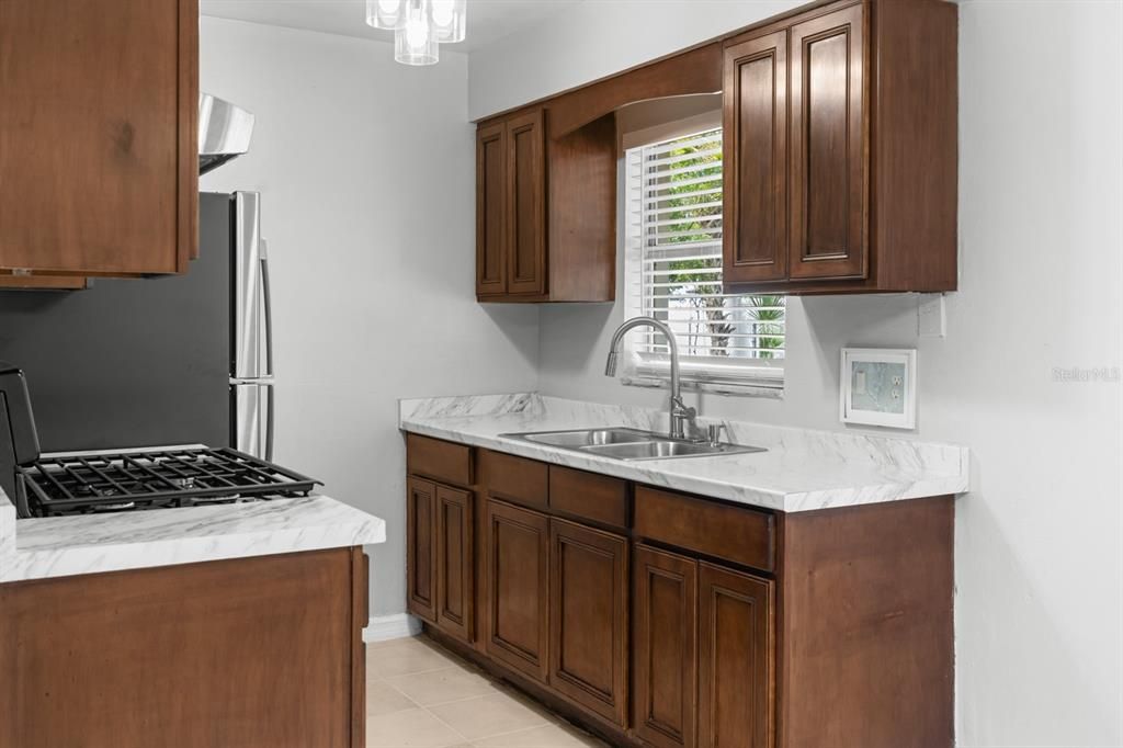 En Venta: $280,000 (3 camas, 1 baños, 950 Pies cuadrados)