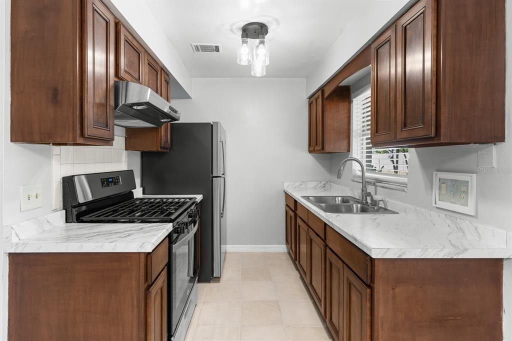 En Venta: $280,000 (3 camas, 1 baños, 950 Pies cuadrados)