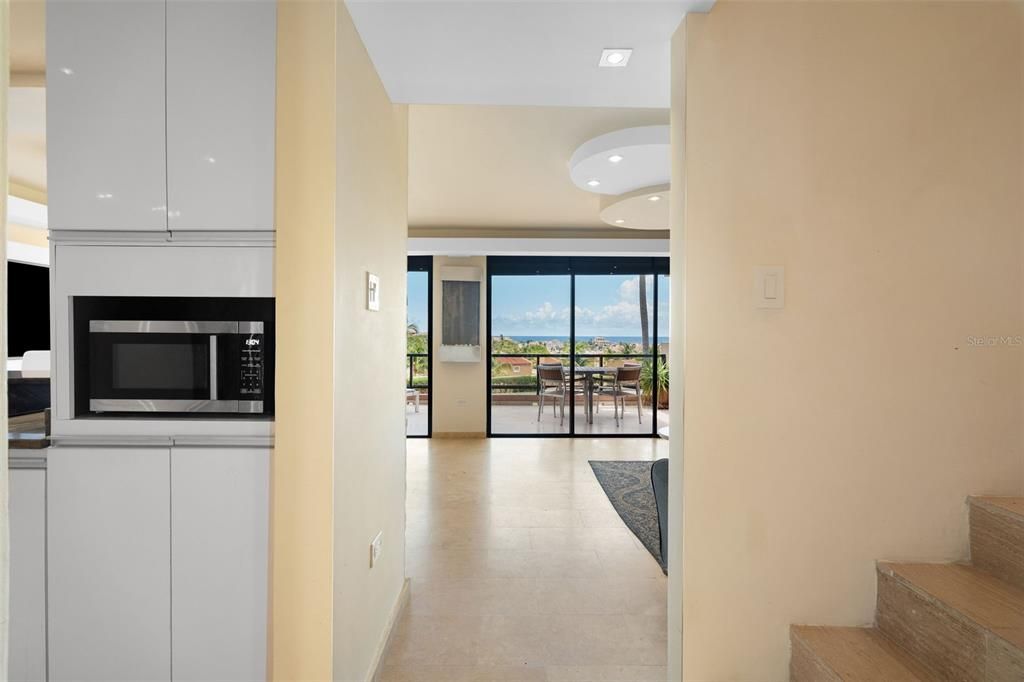 En Venta: $495,000 (2 camas, 2 baños, 1860 Pies cuadrados)