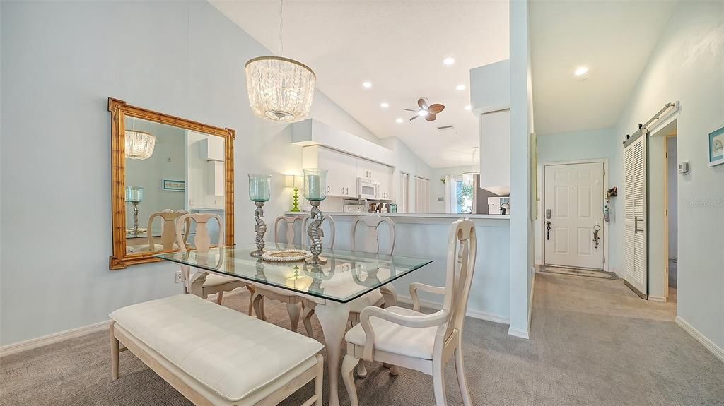 For Sale: $315,000 (2 beds, 2 baths, 1333 Square Feet)