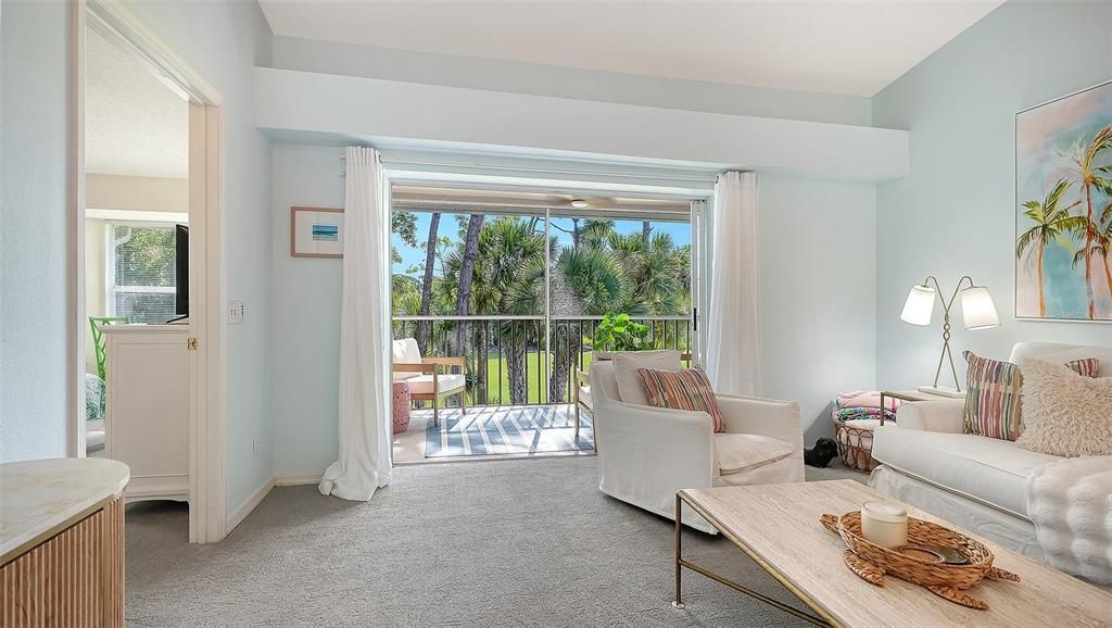 For Sale: $315,000 (2 beds, 2 baths, 1333 Square Feet)