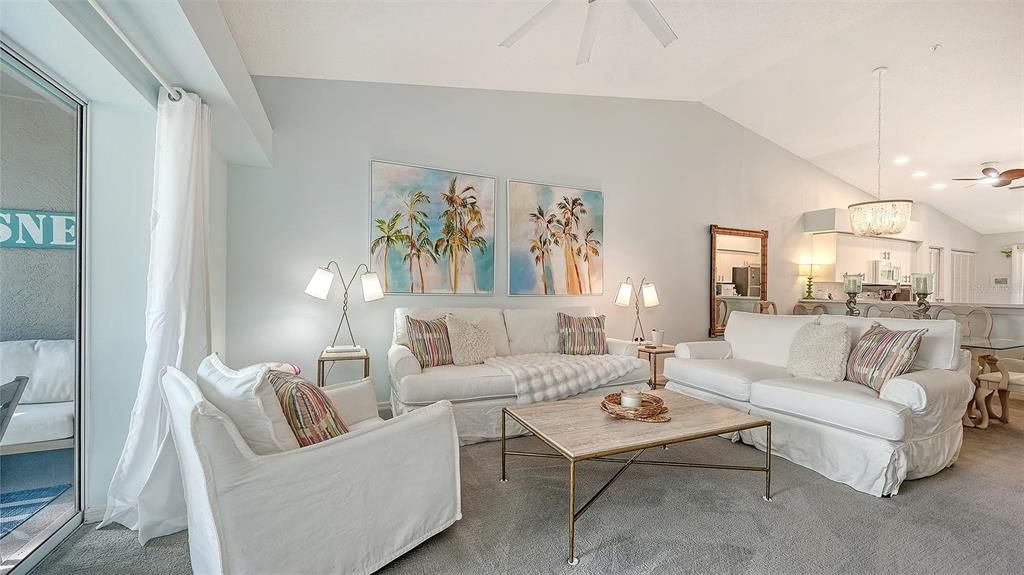For Sale: $315,000 (2 beds, 2 baths, 1333 Square Feet)