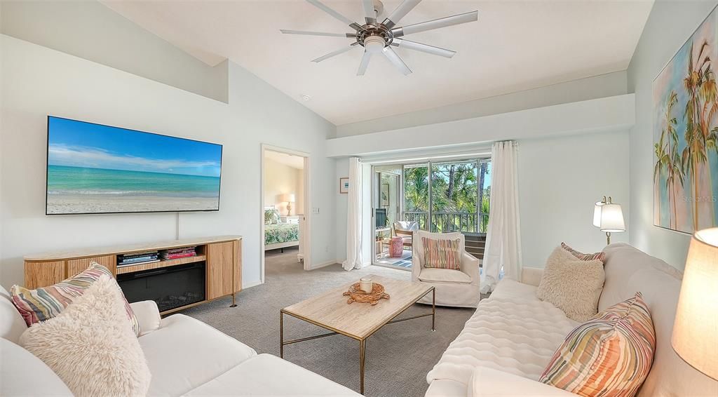 For Sale: $315,000 (2 beds, 2 baths, 1333 Square Feet)