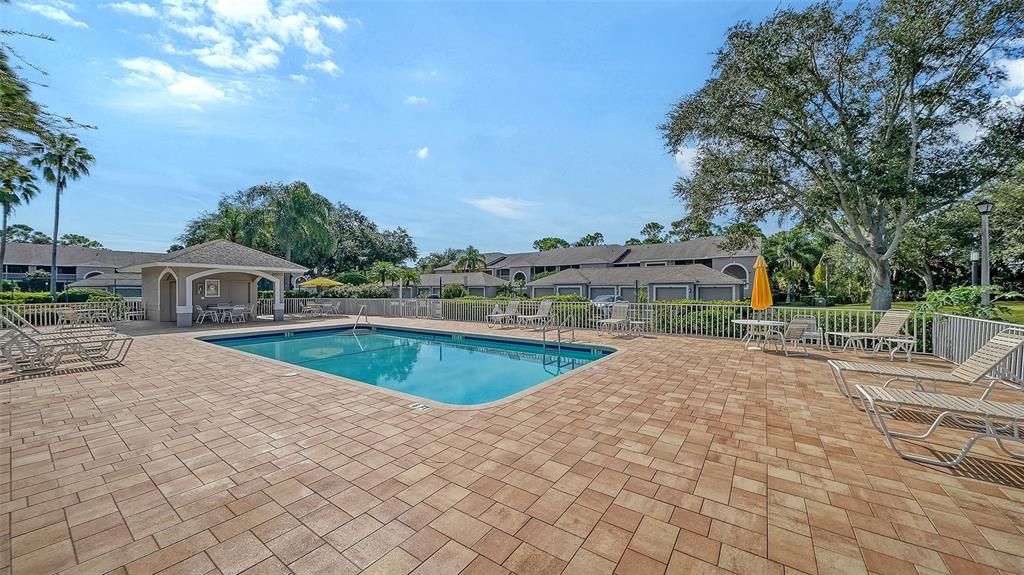 For Sale: $315,000 (2 beds, 2 baths, 1333 Square Feet)