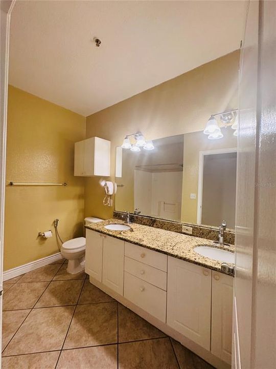 For Rent: $2,200 (1 beds, 1 baths, 770 Square Feet)