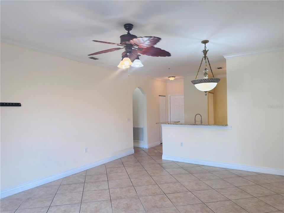 For Rent: $2,200 (1 beds, 1 baths, 770 Square Feet)