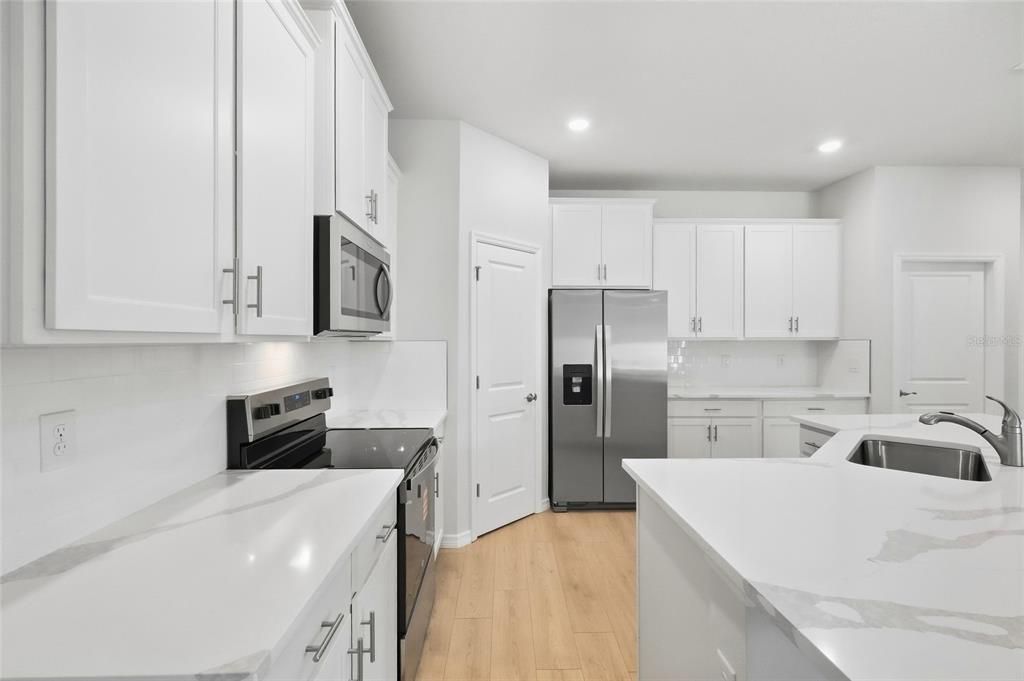 В аренду: $2,550 (3 спален, 2 ванн, 1565 Квадратных фут)