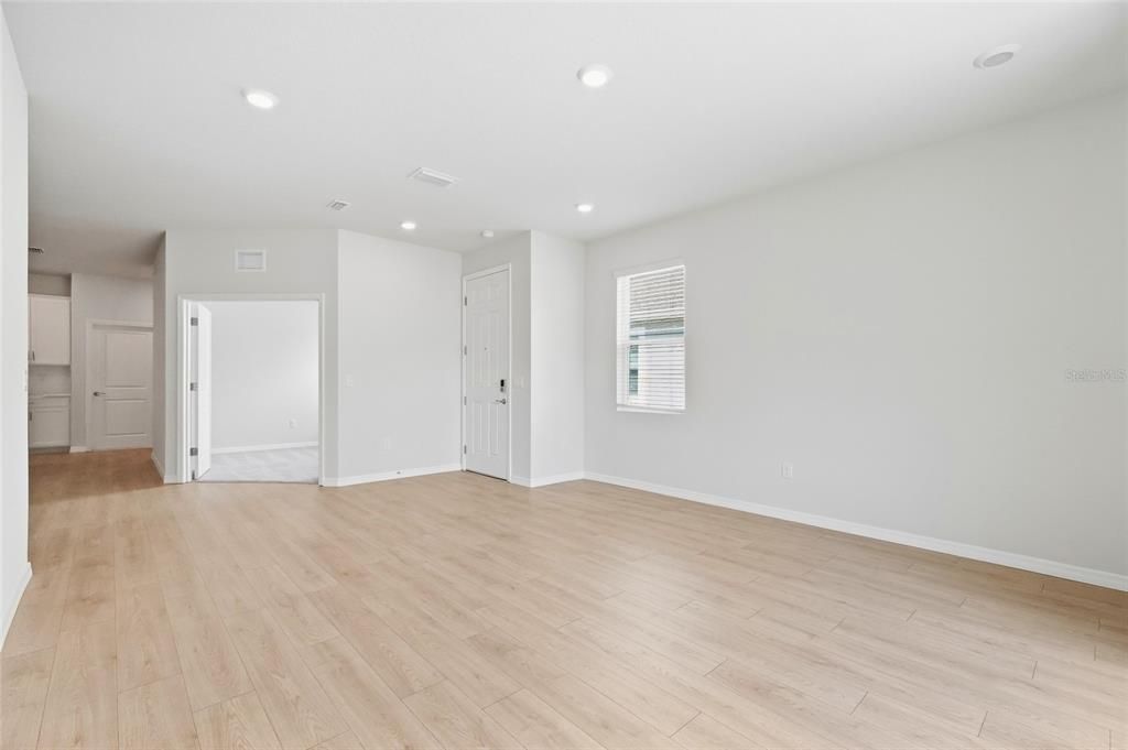 В аренду: $2,550 (3 спален, 2 ванн, 1565 Квадратных фут)