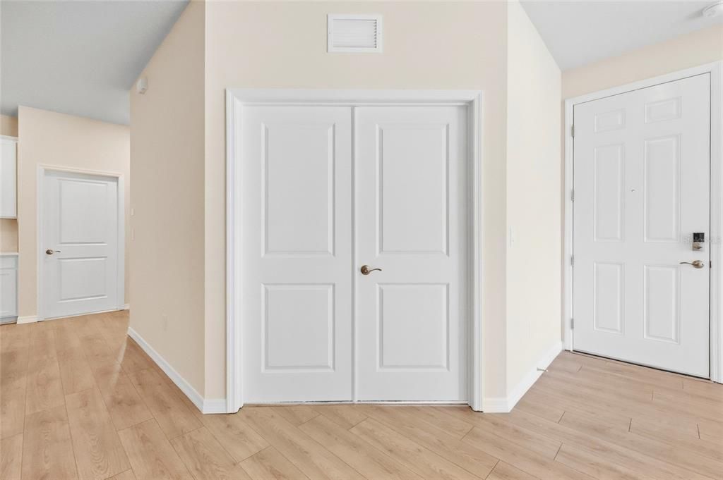 В аренду: $2,550 (3 спален, 2 ванн, 1565 Квадратных фут)