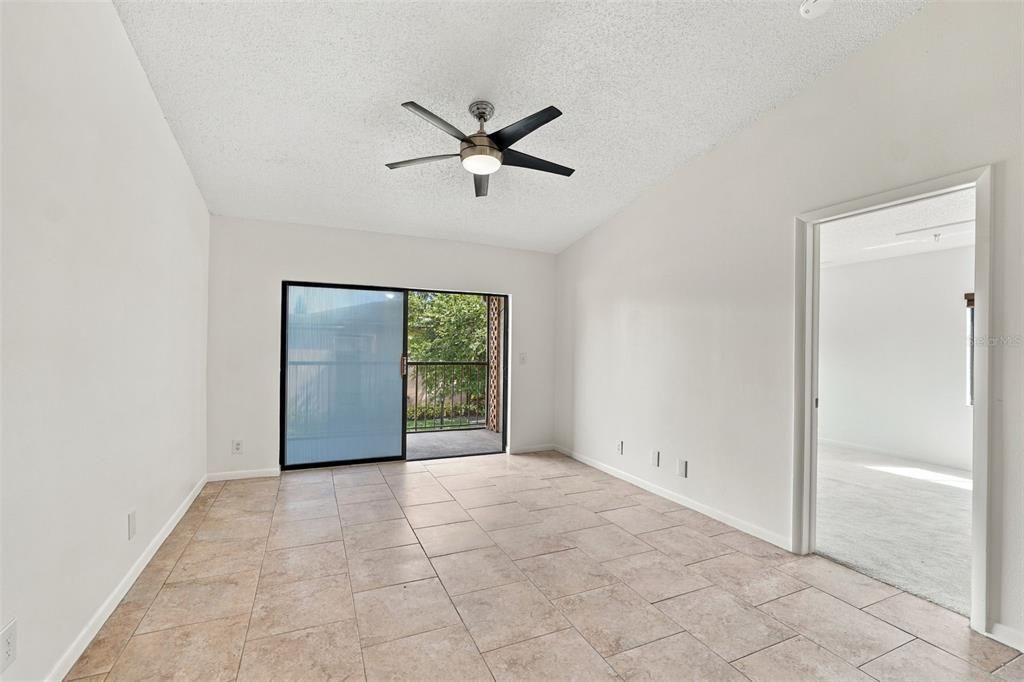 For Sale: $175,000 (2 beds, 2 baths, 980 Square Feet)