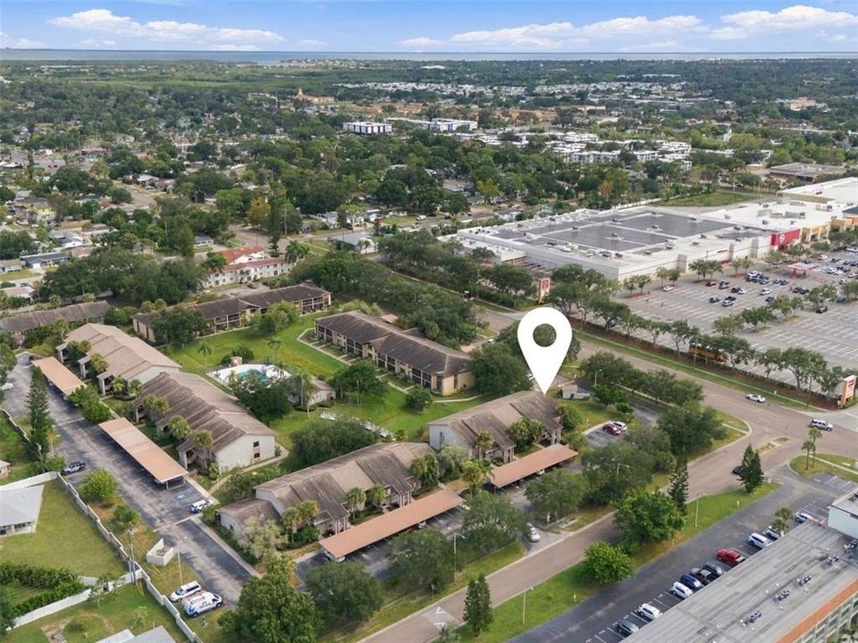 For Sale: $175,000 (2 beds, 2 baths, 980 Square Feet)