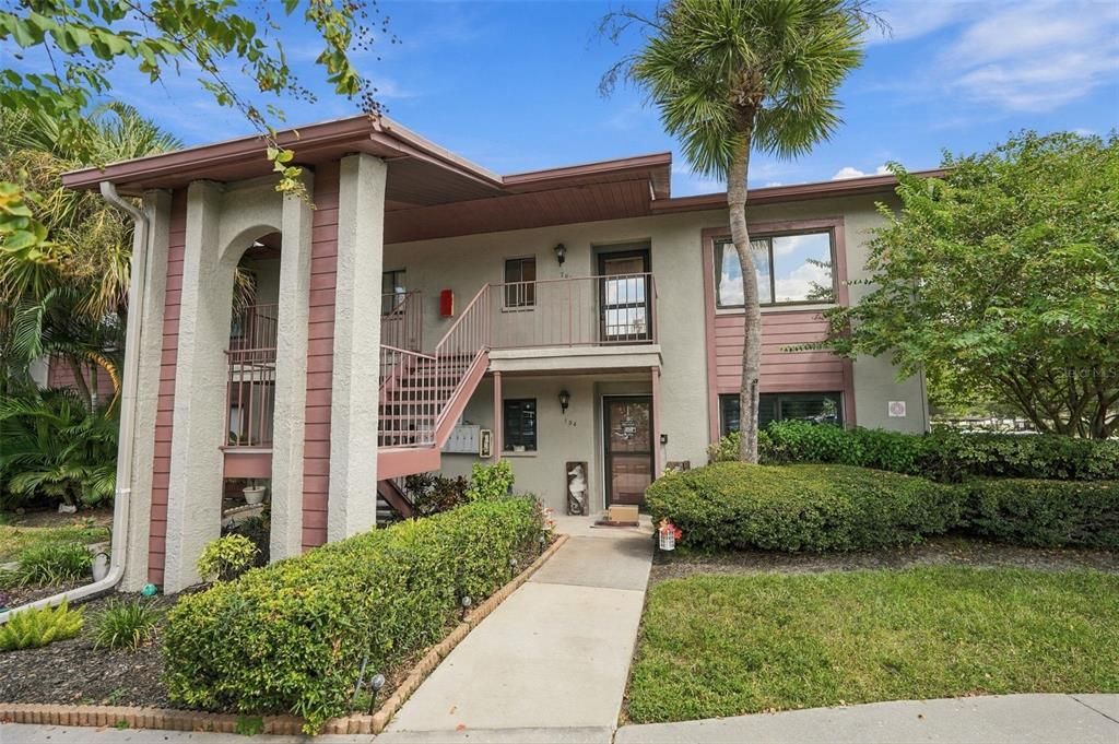 For Sale: $175,000 (2 beds, 2 baths, 980 Square Feet)