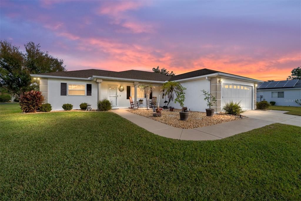 For Sale: $239,000 (2 beds, 2 baths, 1296 Square Feet)