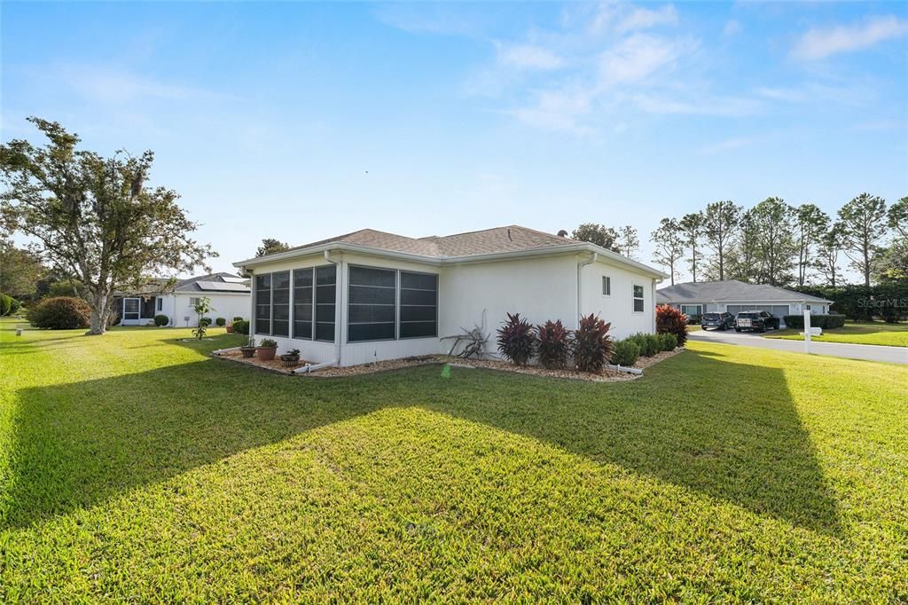 For Sale: $239,000 (2 beds, 2 baths, 1296 Square Feet)
