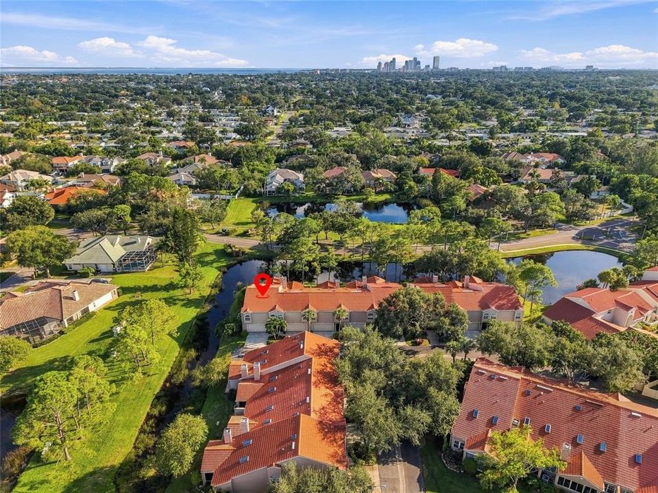 En Venta: $599,000 (3 camas, 2 baños, 2159 Pies cuadrados)