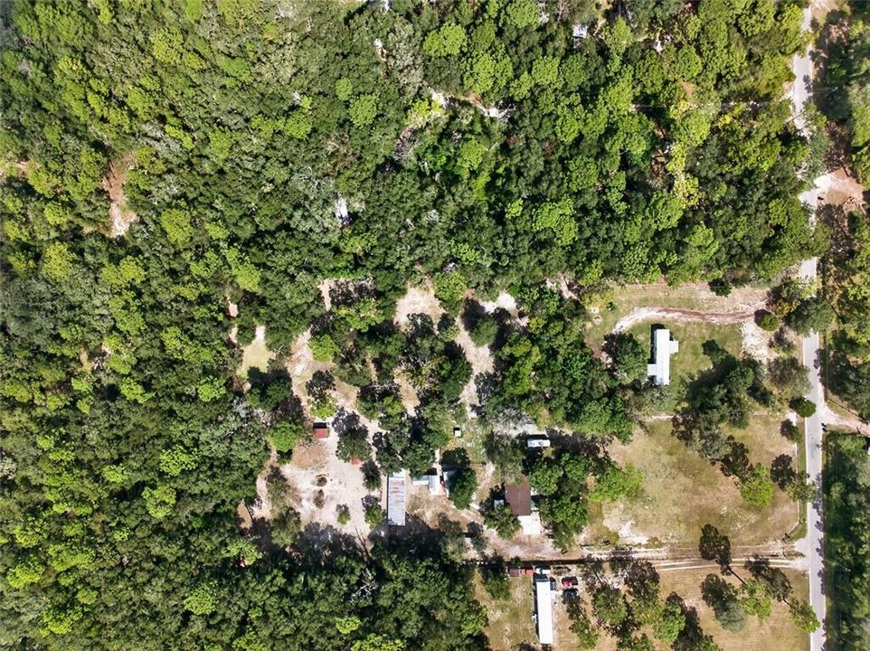 待售: $150,000 (1.37 acres)