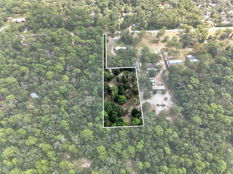 待售: $150,000 (1.37 acres)