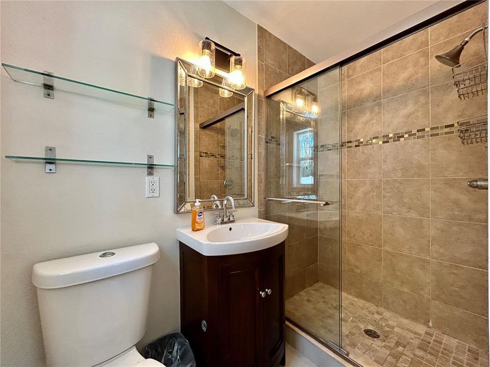 For Rent: $3,000 (3 beds, 2 baths, 1052 Square Feet)