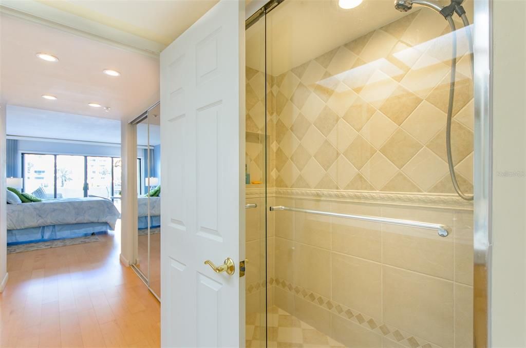 For Rent: $5,000 (2 beds, 2 baths, 1331 Square Feet)