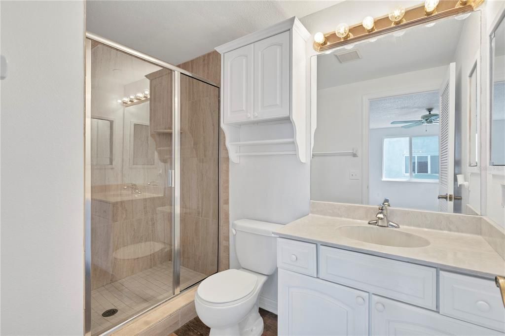 For Rent: $1,500 (2 beds, 2 baths, 960 Square Feet)