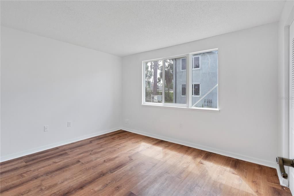 For Rent: $1,500 (2 beds, 2 baths, 960 Square Feet)