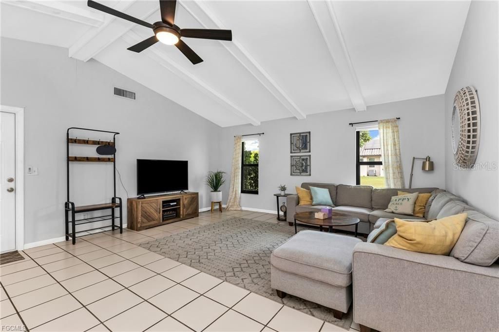 For Sale: $589,900 (3 beds, 2 baths, 1679 Square Feet)