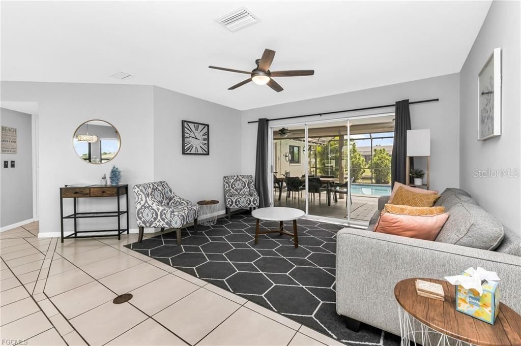 For Sale: $589,900 (3 beds, 2 baths, 1679 Square Feet)