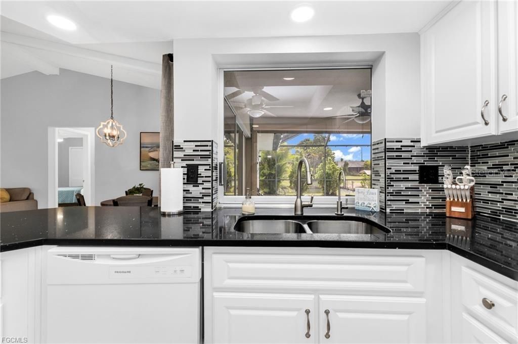 For Sale: $589,900 (3 beds, 2 baths, 1679 Square Feet)