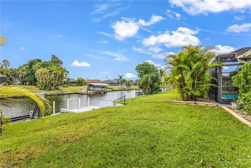 For Sale: $589,900 (3 beds, 2 baths, 1679 Square Feet)