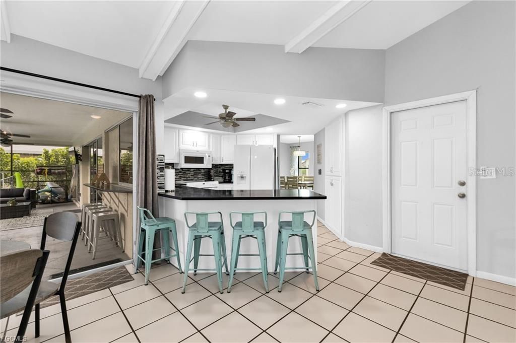 For Sale: $589,900 (3 beds, 2 baths, 1679 Square Feet)
