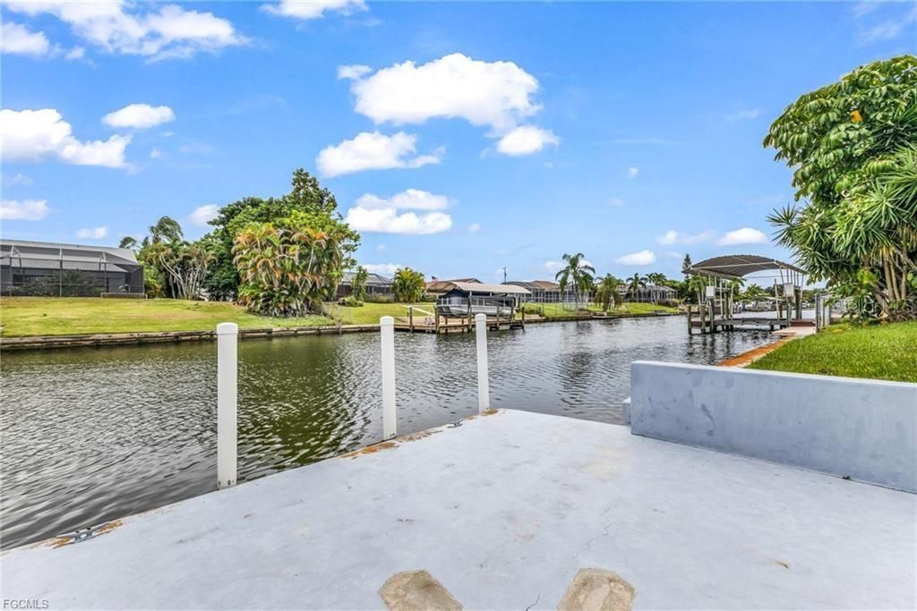 For Sale: $589,900 (3 beds, 2 baths, 1679 Square Feet)