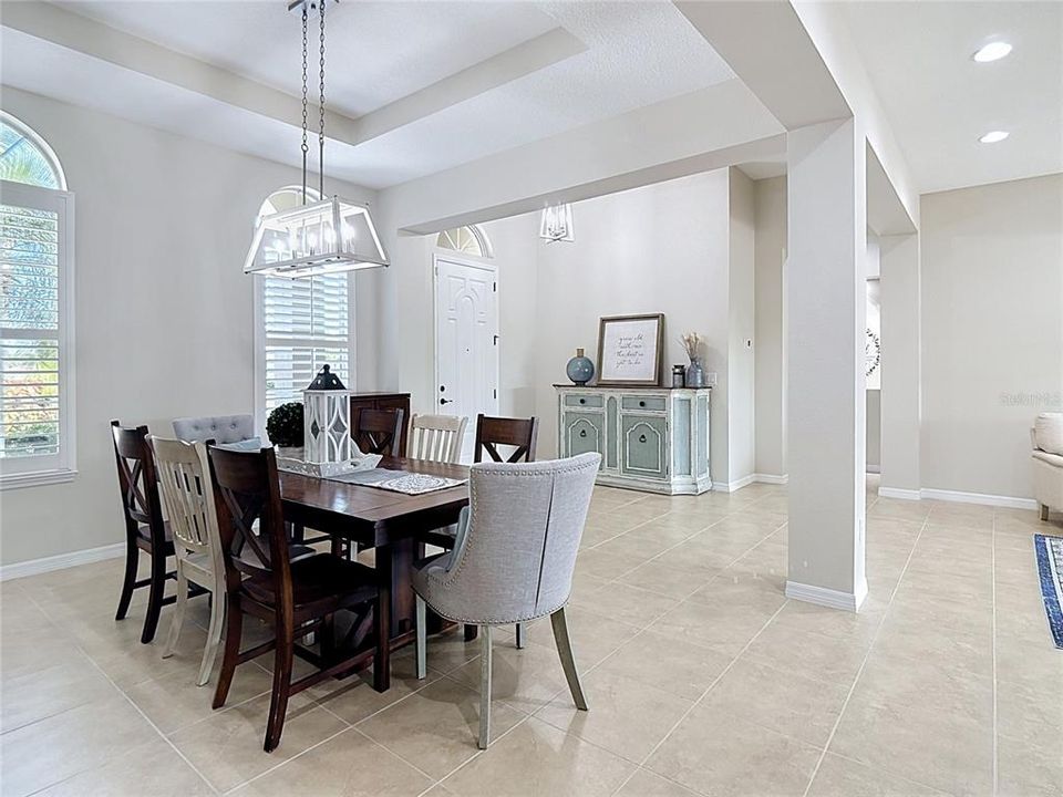 En Venta: $1,024,000 (4 camas, 4 baños, 3902 Pies cuadrados)