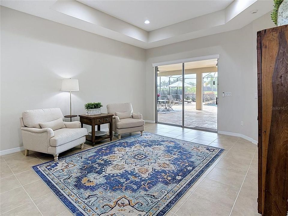 En Venta: $1,024,000 (4 camas, 4 baños, 3902 Pies cuadrados)