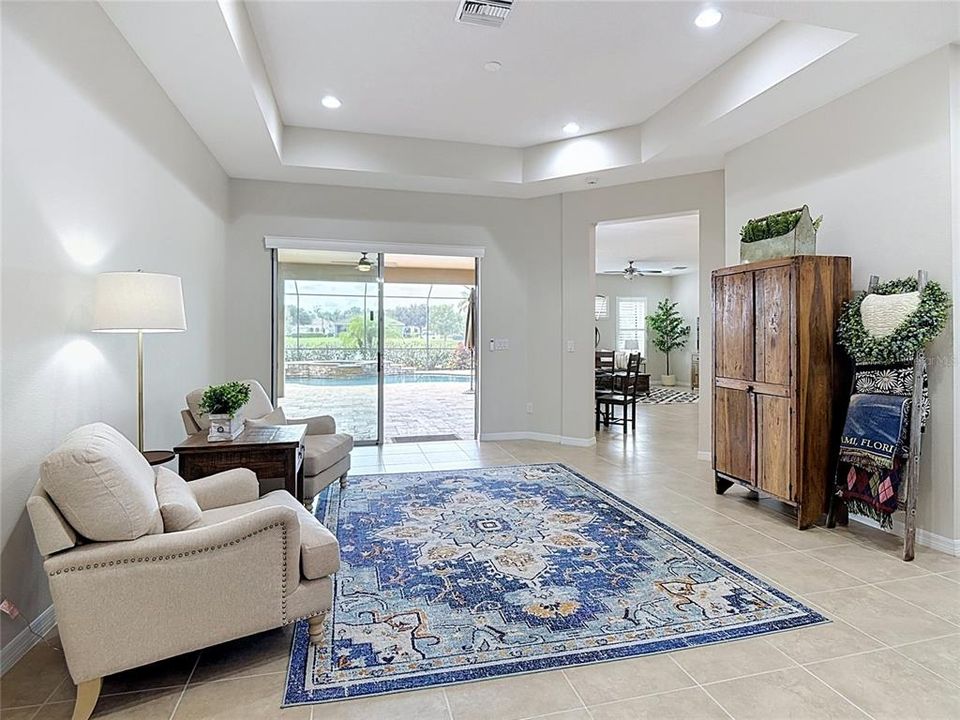 En Venta: $1,024,000 (4 camas, 4 baños, 3902 Pies cuadrados)