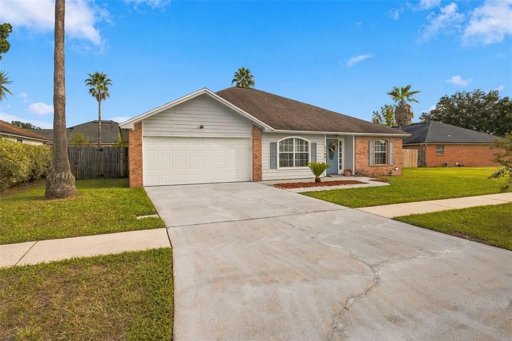 For Sale: $345,000 (3 beds, 2 baths, 1887 Square Feet)