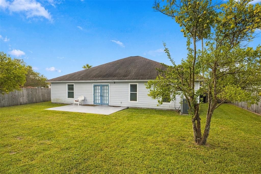 For Sale: $345,000 (3 beds, 2 baths, 1887 Square Feet)