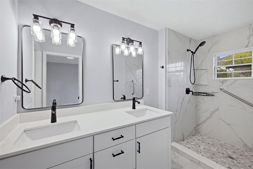 For Sale: $345,000 (3 beds, 2 baths, 1887 Square Feet)
