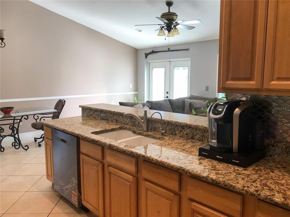 For Sale: $295,900 (3 beds, 2 baths, 1457 Square Feet)