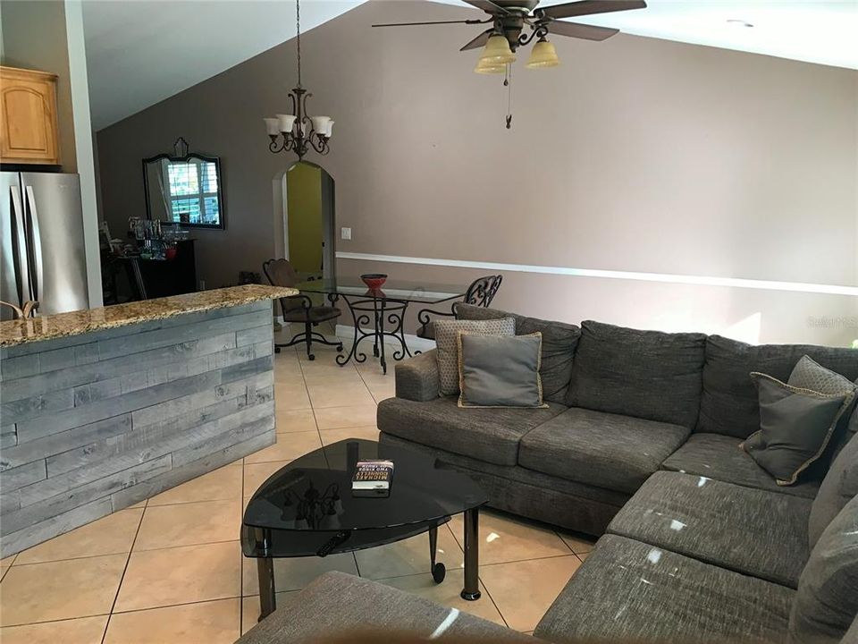 For Sale: $295,900 (3 beds, 2 baths, 1457 Square Feet)