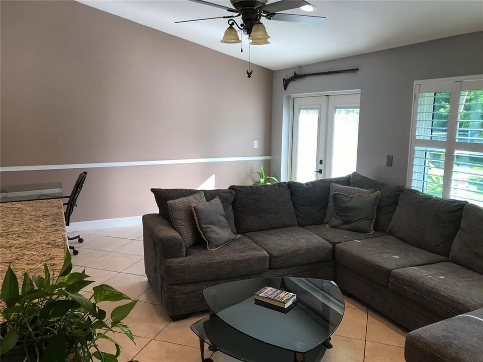 For Sale: $295,900 (3 beds, 2 baths, 1457 Square Feet)