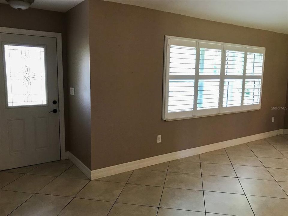 For Sale: $295,900 (3 beds, 2 baths, 1457 Square Feet)