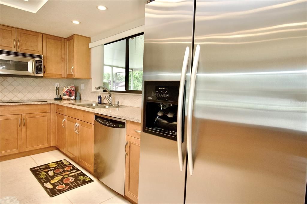 En Venta: $349,900 (2 camas, 2 baños, 1959 Pies cuadrados)