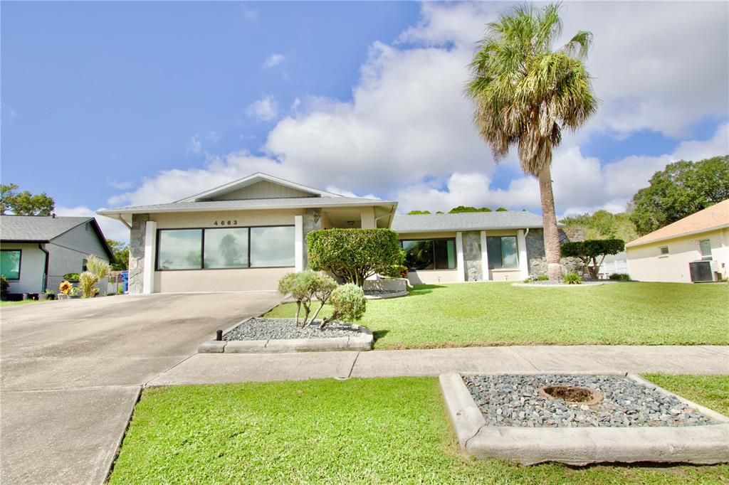 En Venta: $349,900 (2 camas, 2 baños, 1959 Pies cuadrados)