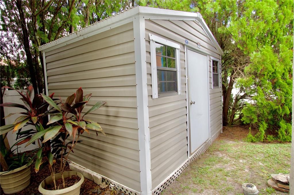 En Venta: $349,900 (2 camas, 2 baños, 1959 Pies cuadrados)