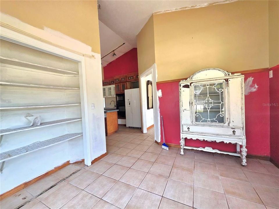 For Sale: $400,000 (4 beds, 2 baths, 2315 Square Feet)