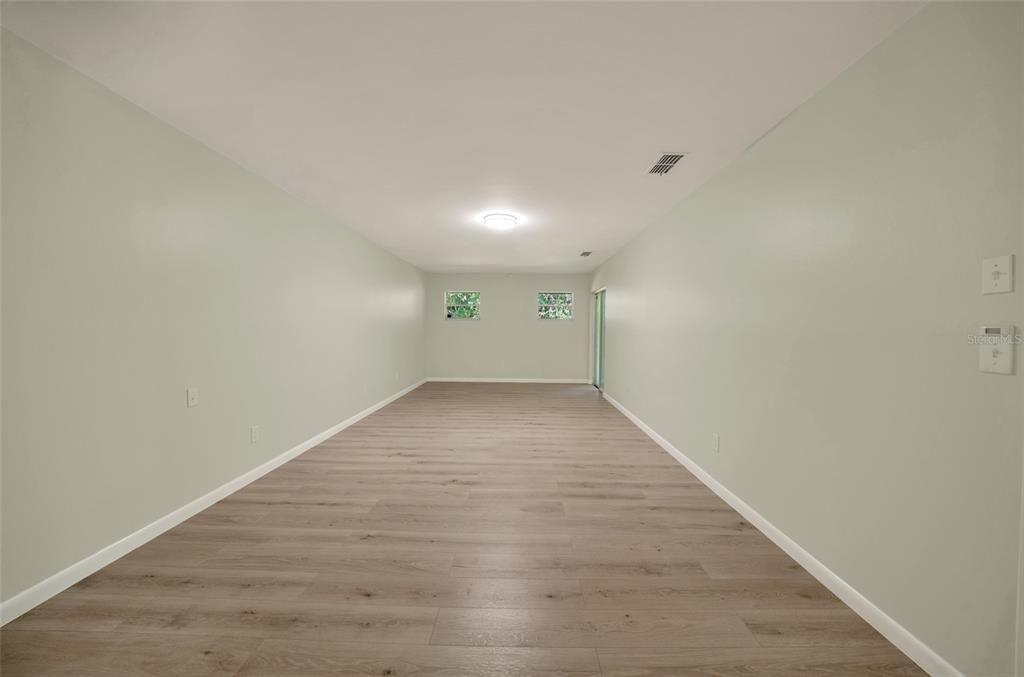 На продажу: $399,900 (2 спален, 2 ванн, 1872 Квадратных фут)