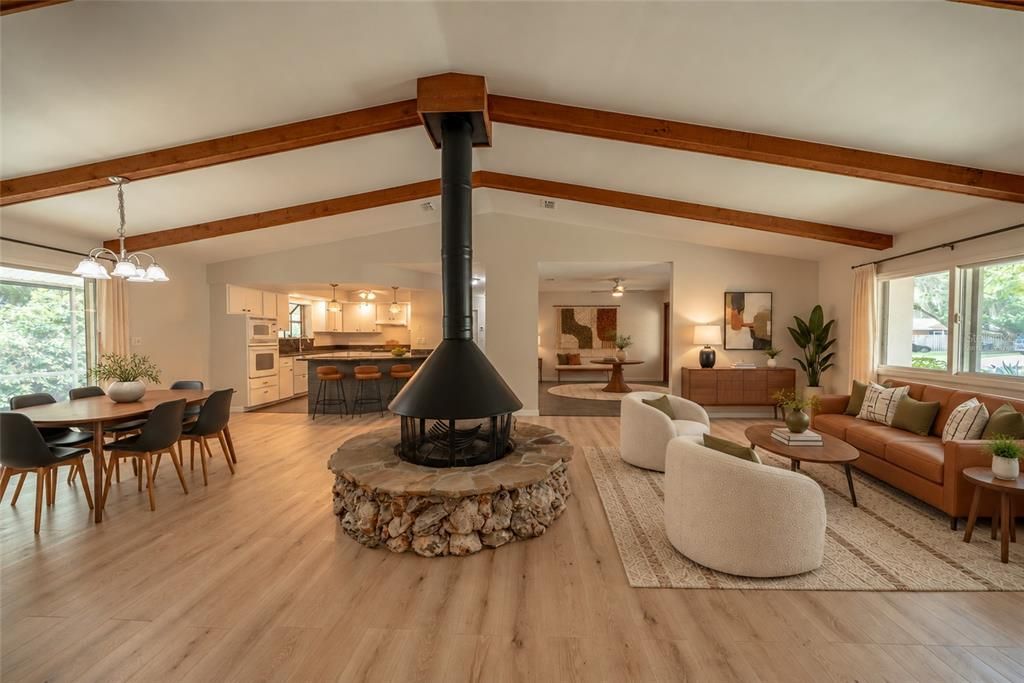 На продажу: $399,900 (2 спален, 2 ванн, 1872 Квадратных фут)