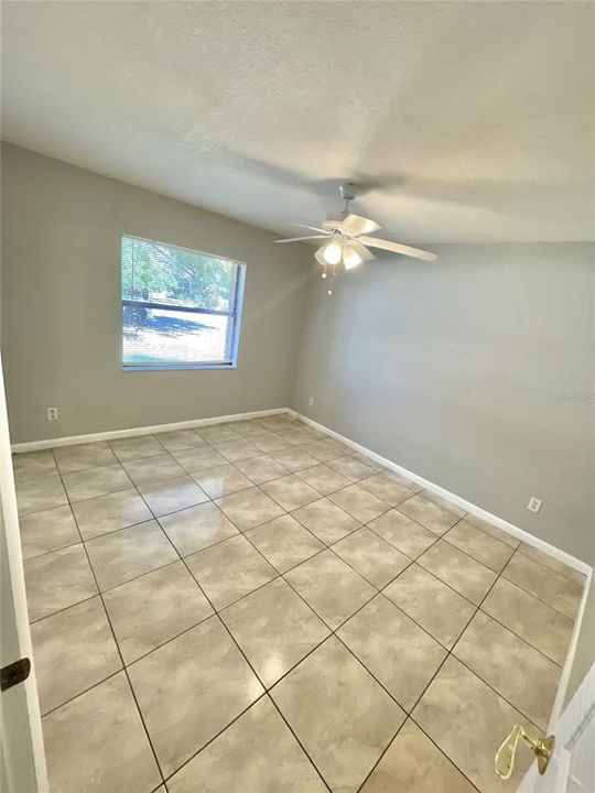 For Rent: $2,200 (3 beds, 2 baths, 1476 Square Feet)
